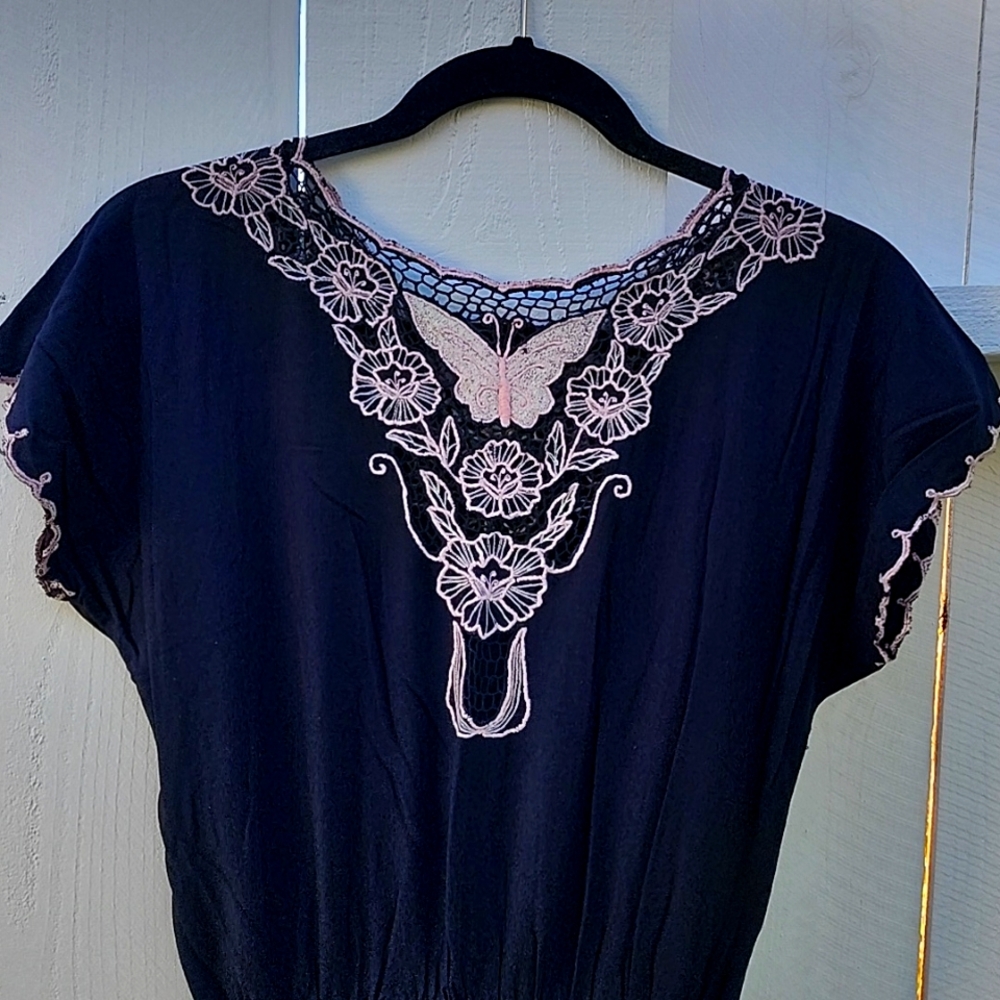 Vintage Elegant Black and Pink Embroidery Mini Dress